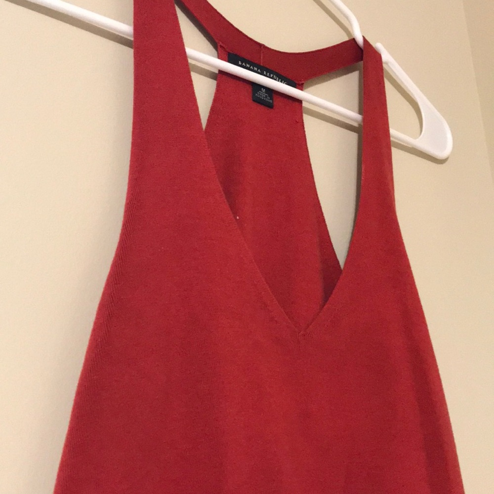 Red Tank - Picture 2 of 2
